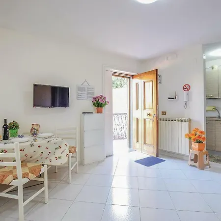 Apartment Domus *